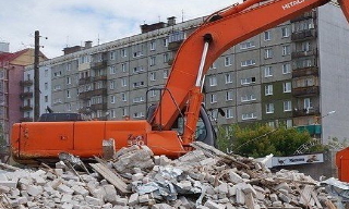 Вывоз строительного мусора с участка в Серове недорого от 1538 руб. | 2Землекопа-Срв